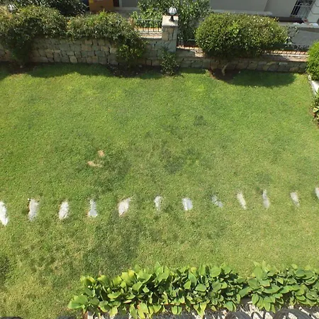 Daisy Garden B فيلة